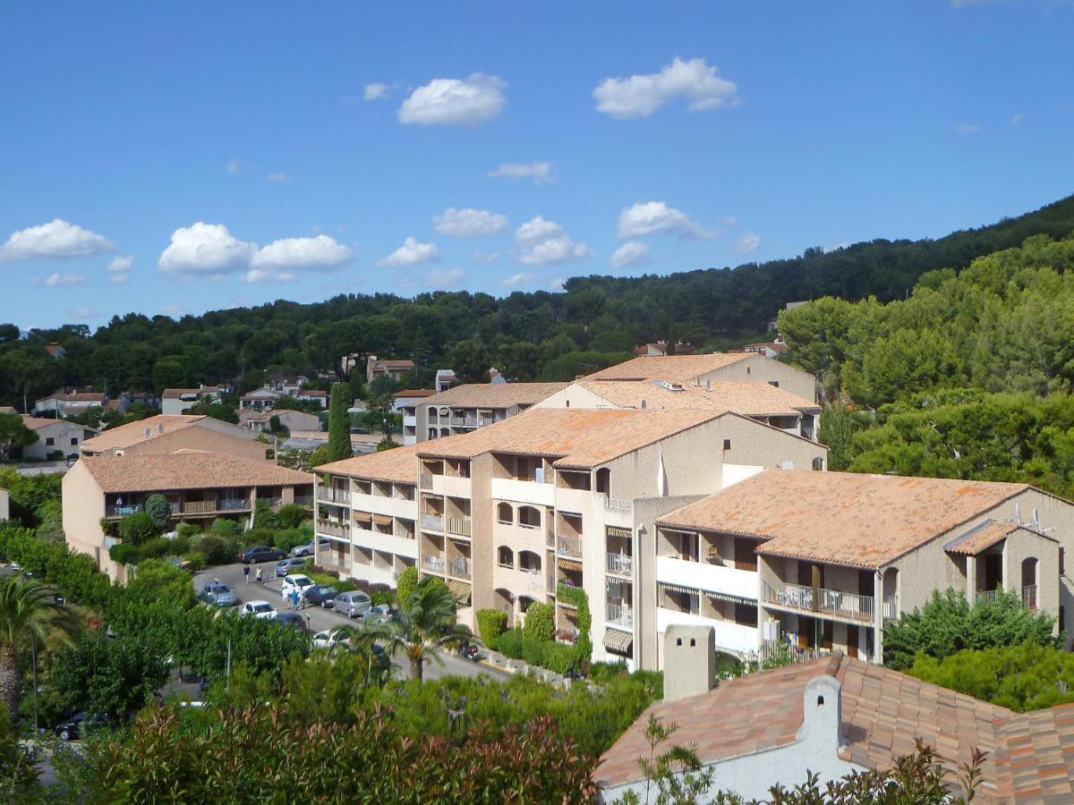Studio Les Aigues Marines-63 By Interhome Saint-Cyr-sur-Mer Bagian luar foto