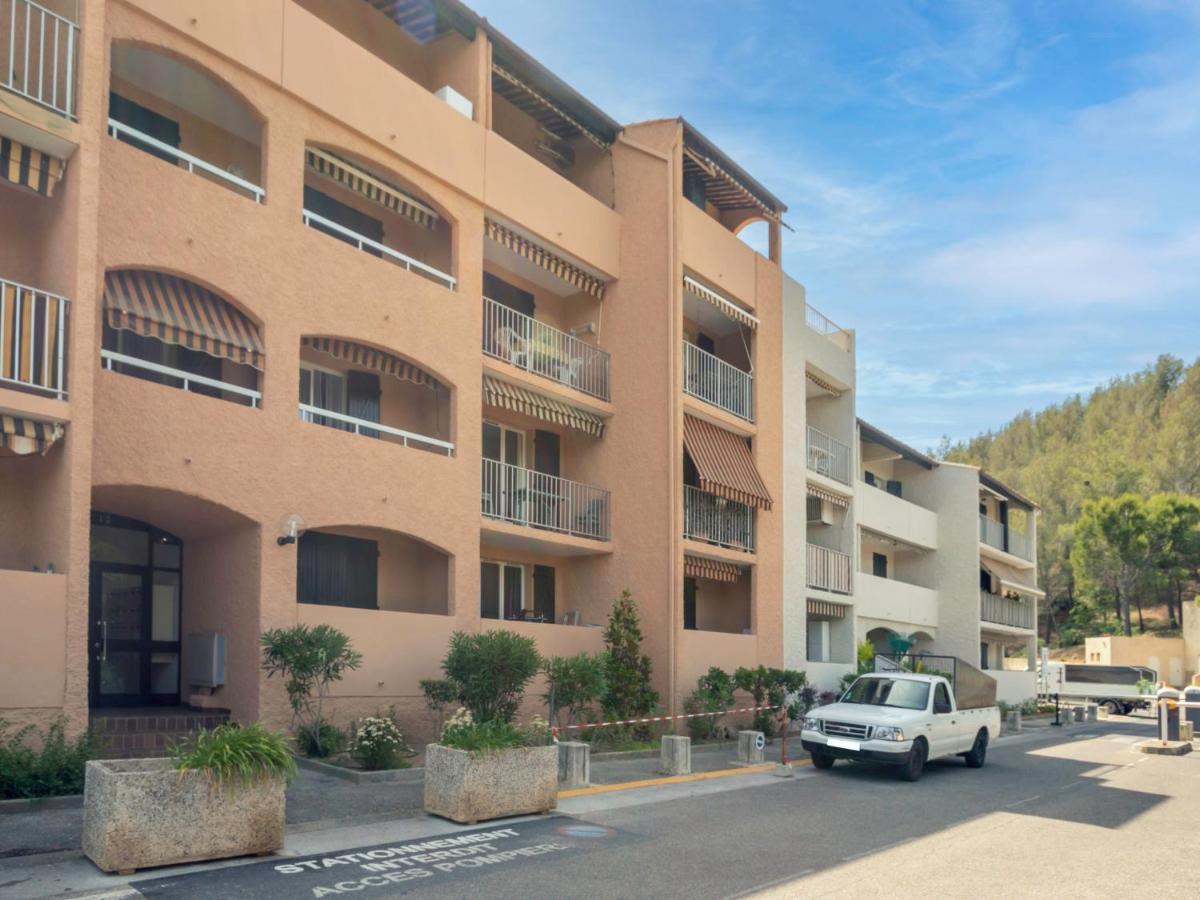 Studio Les Aigues Marines-63 By Interhome Saint-Cyr-sur-Mer Bagian luar foto